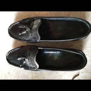 Dexter Women Leather Loafer